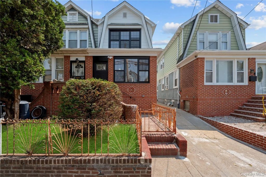 903 E 45th Street, Brooklyn