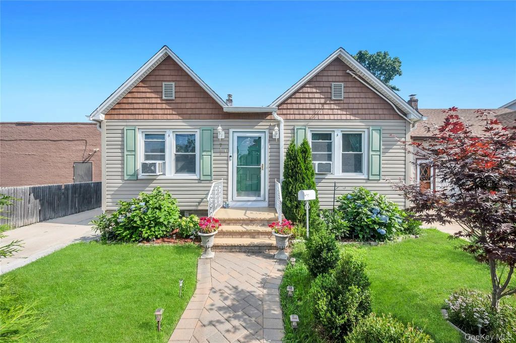 717 N William Street, Baldwin