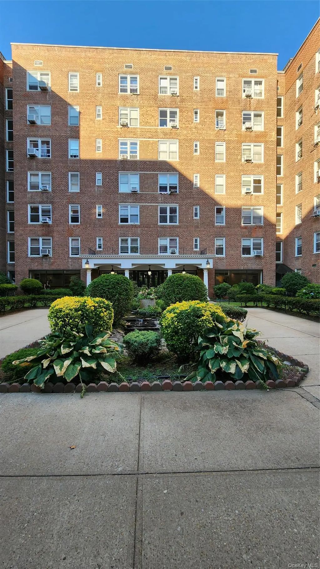 105-37 64 Avenue # 6e, Forest Hills