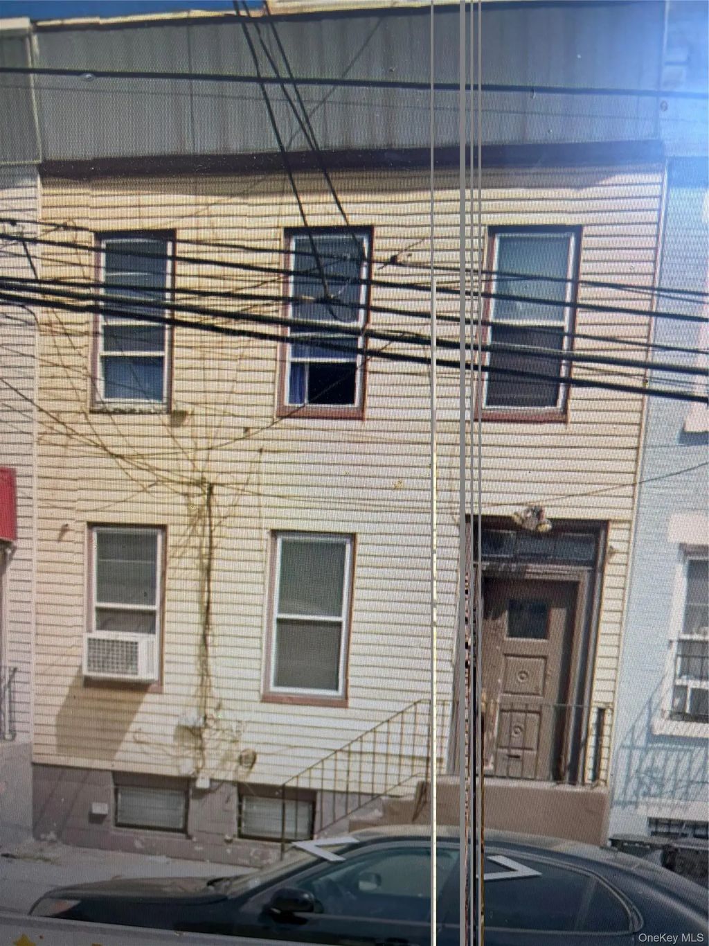 N/A, East Elmhurst