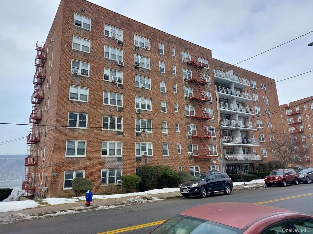 679 Warburton Avenue # 1l, Yonkers