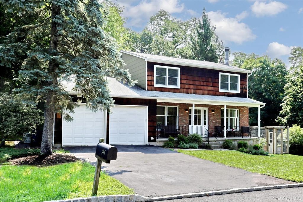 92 Piermont Place, Piermont