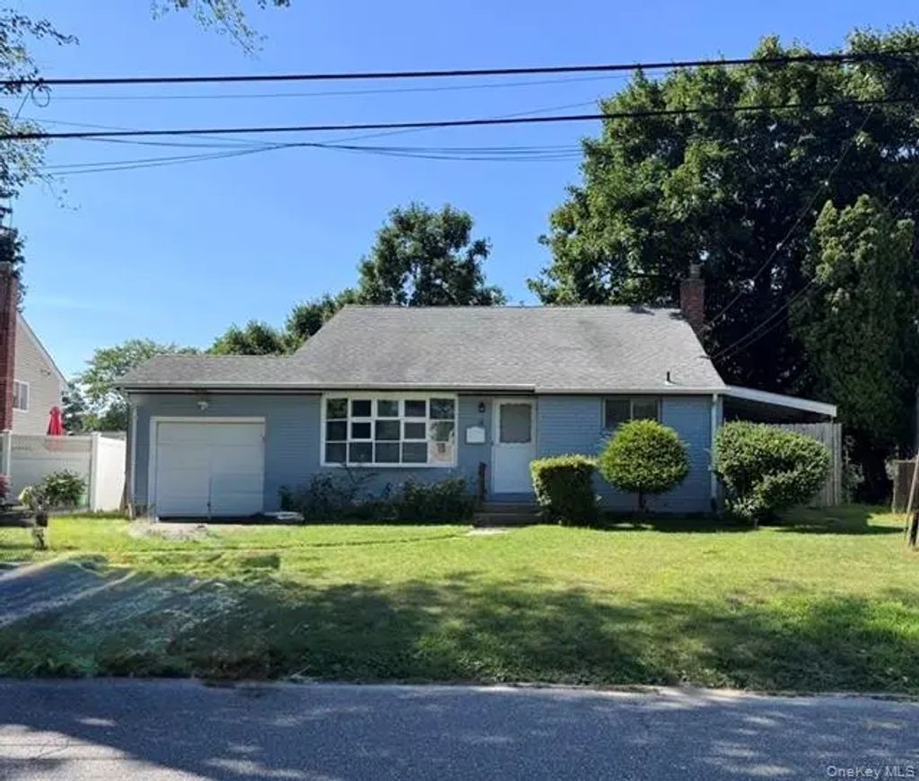 11 Foley Place, Huntington Station