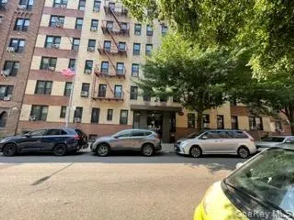 4142 50th Street # 5d, Woodside