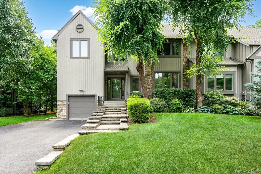 142 Woodbrook Road, White Plains