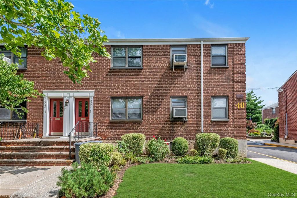 163-02 Willets Point Blvd. # #4-221, Whitestone