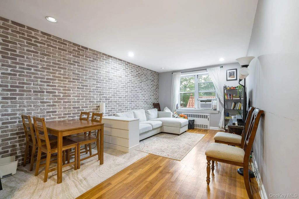 182-25 Wexford Terrace # 410, Jamaica Estates