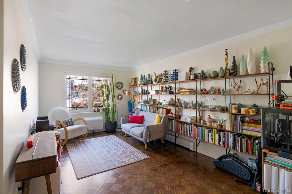 25 Meserole Street # 3r, Brooklyn