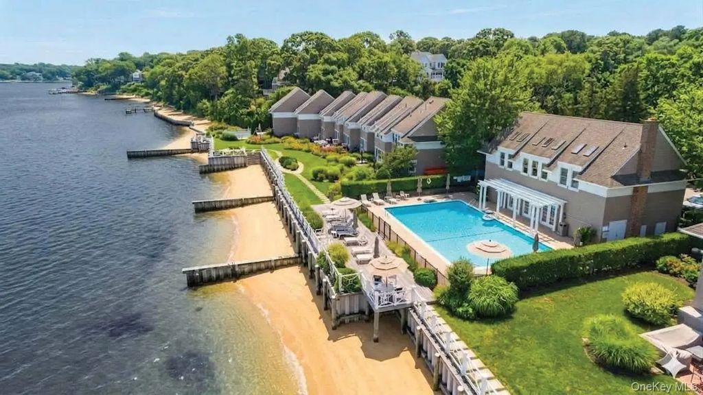 62 Canoe Place Road # 623/624, Hampton Bays