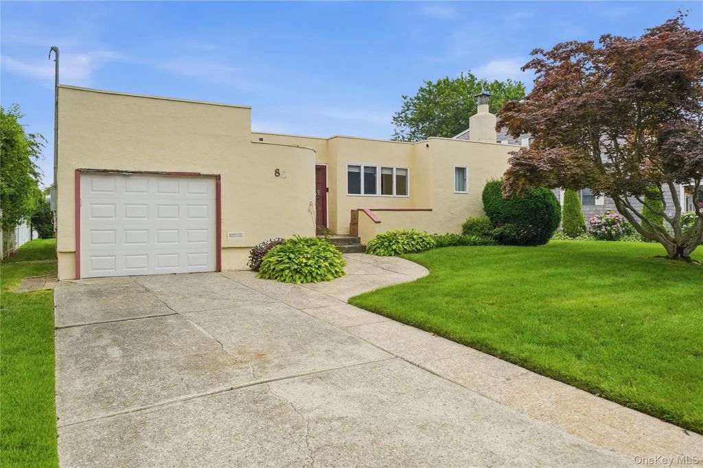 88 Central Avenue, Amityville