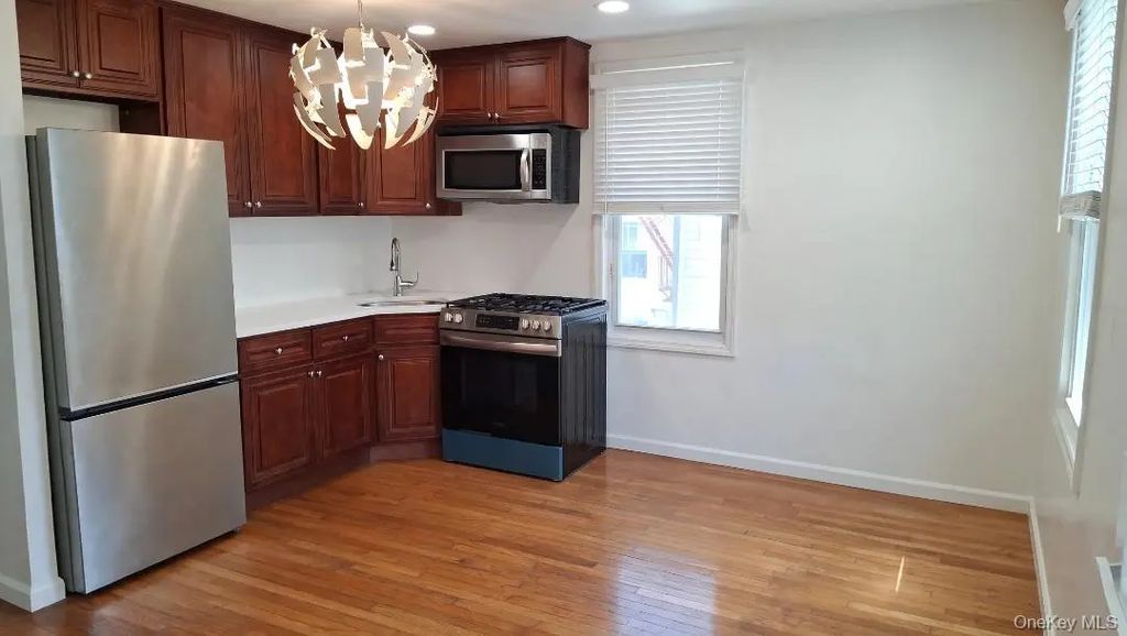 9531 90th Street, Ozone Park