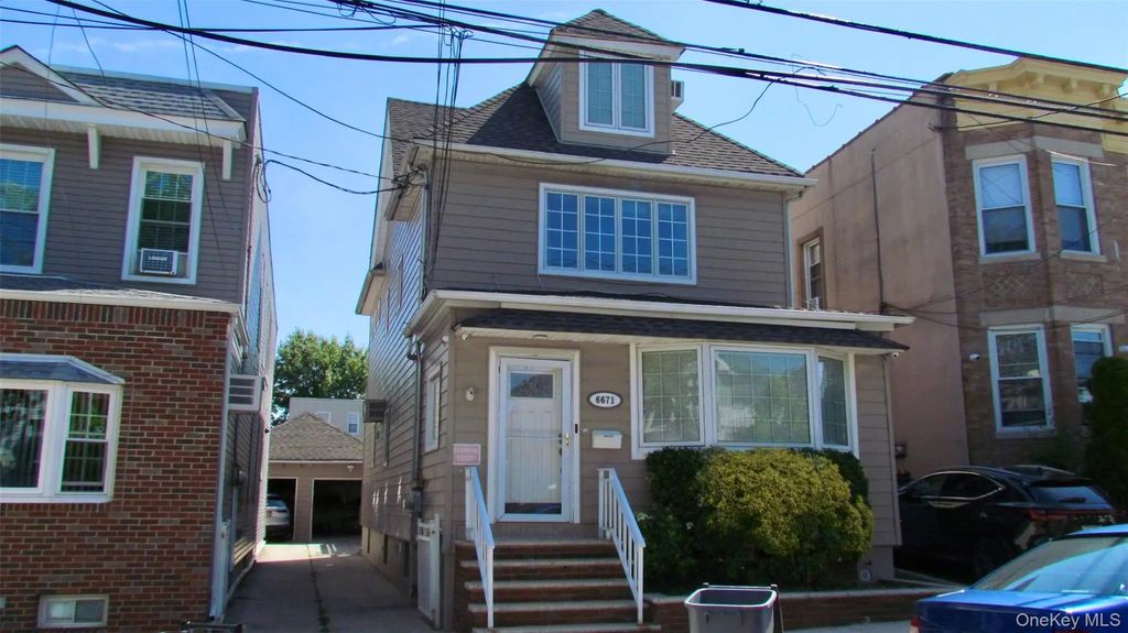 66-71 74th Street, Middle Village