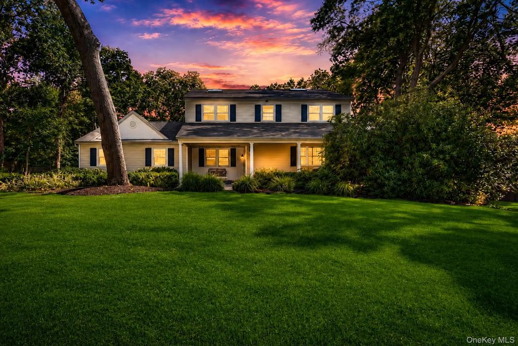 24 Fox Road, East Setauket