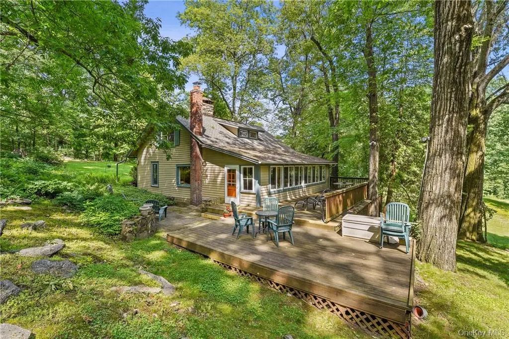 109 Bulls Head Road, Bedford Hills