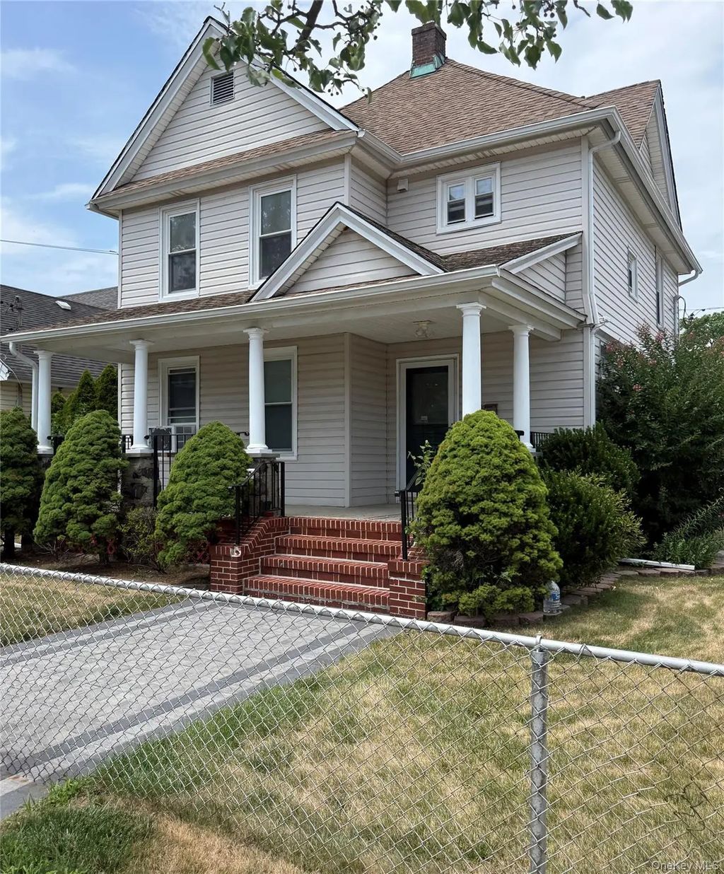 40 S Corona Avenue 2nd Floor, Valley Stream