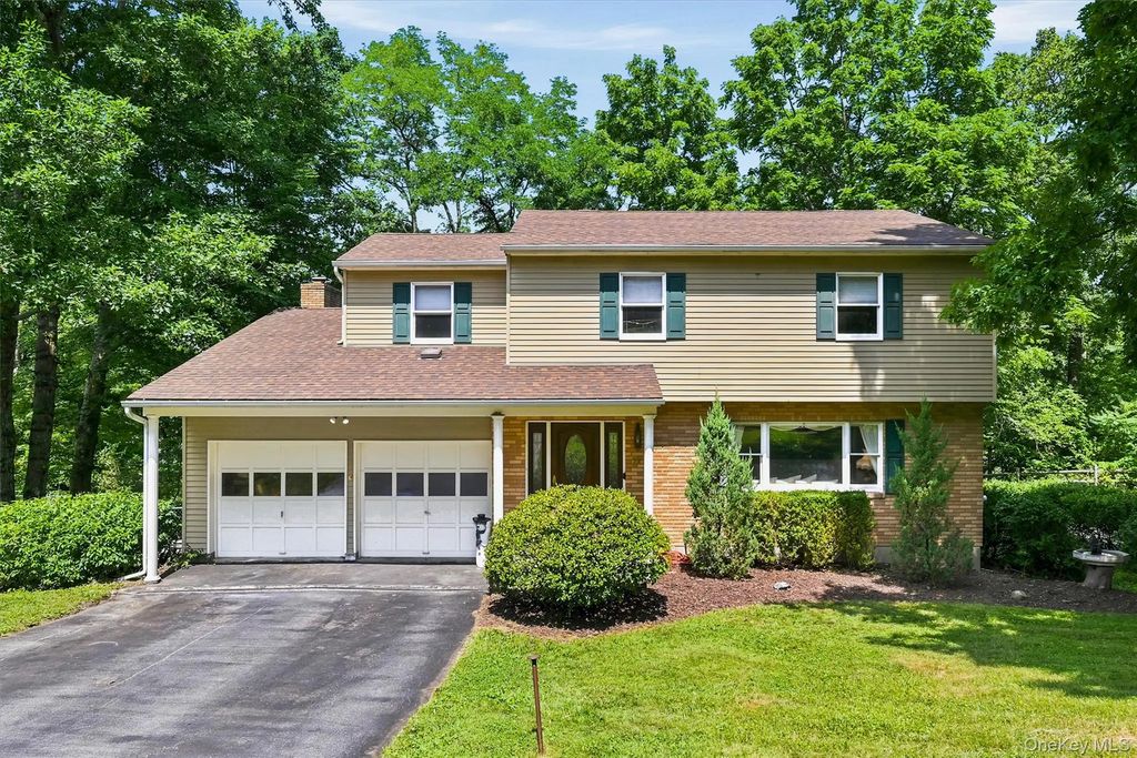 24 Gregory Drive, Goshen