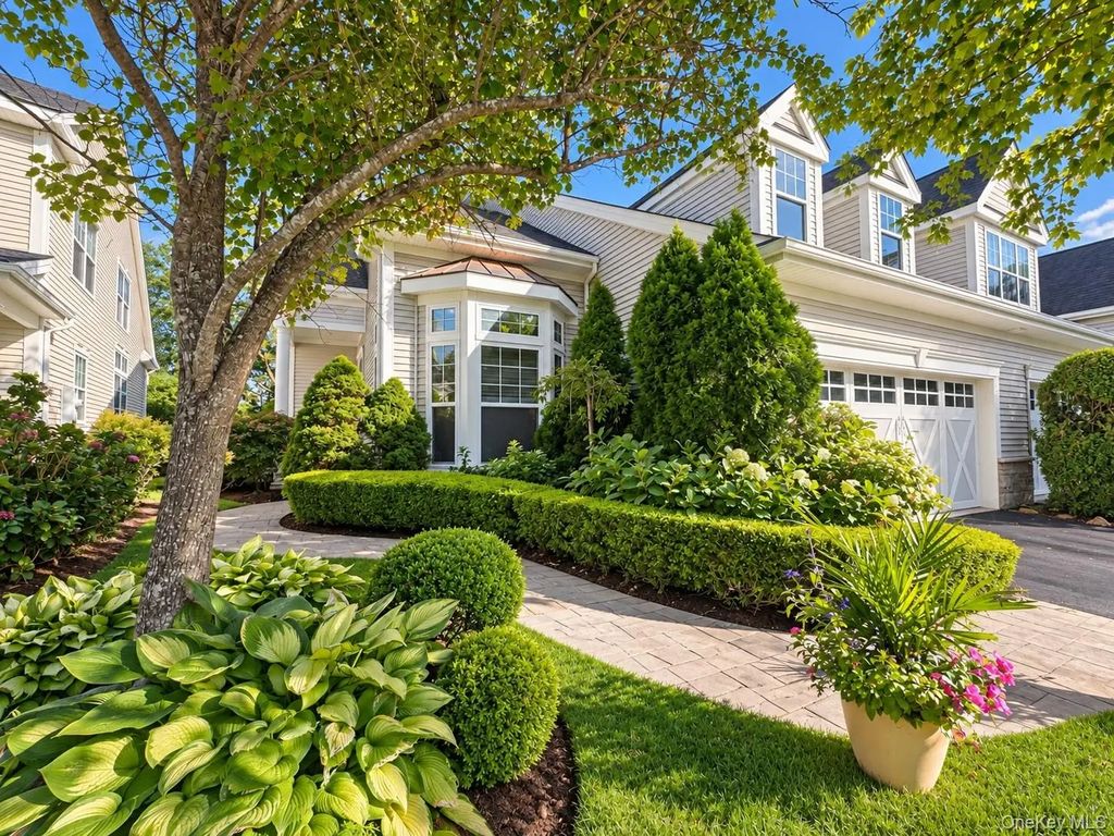 63 Encore Boulevard, Eastport