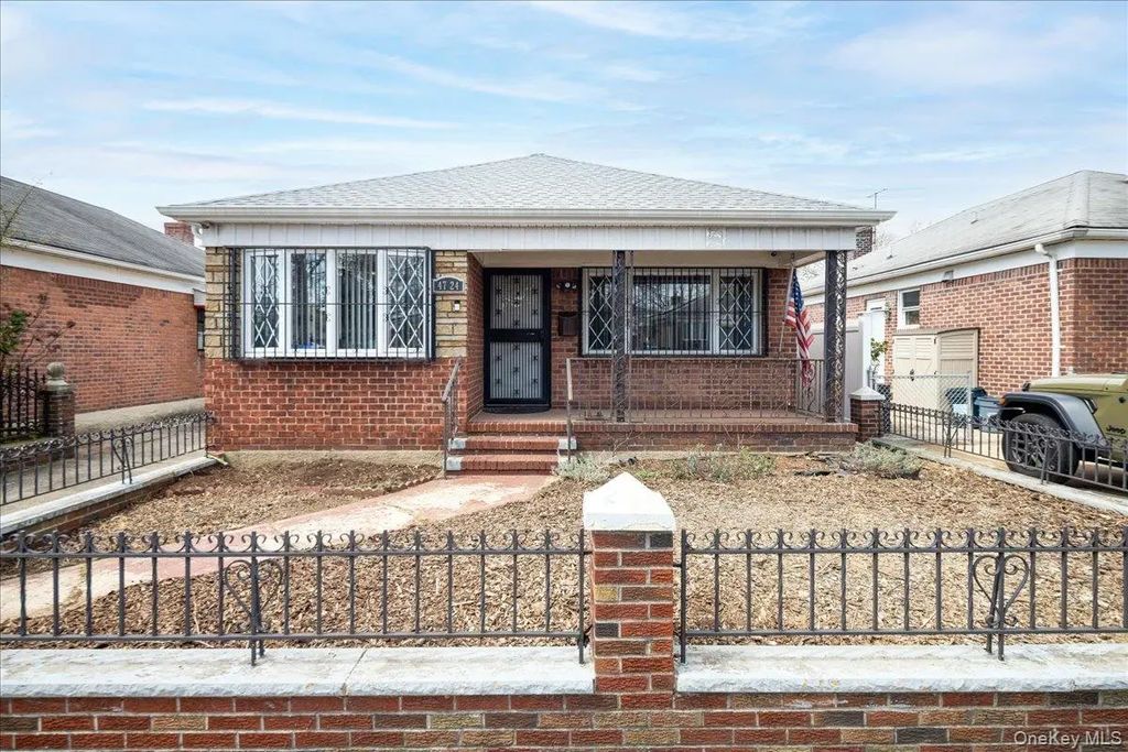 4724 168th Street, Flushing