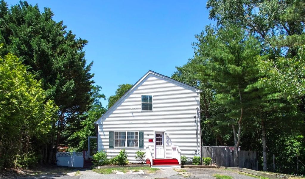 32 Birch Court, Riverhead