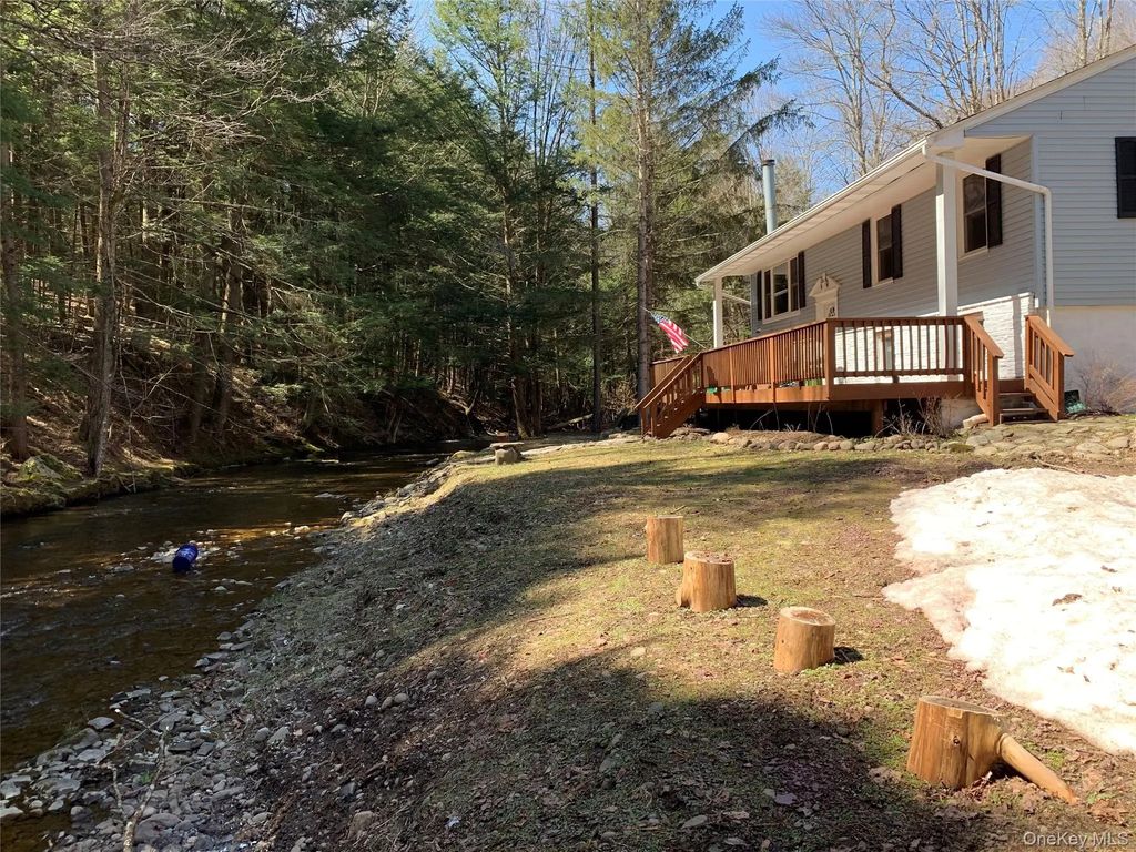 604 Basket Road, Long Eddy