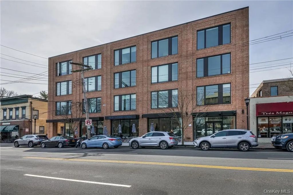 110 Chatsworth Avenue # 401, Larchmont