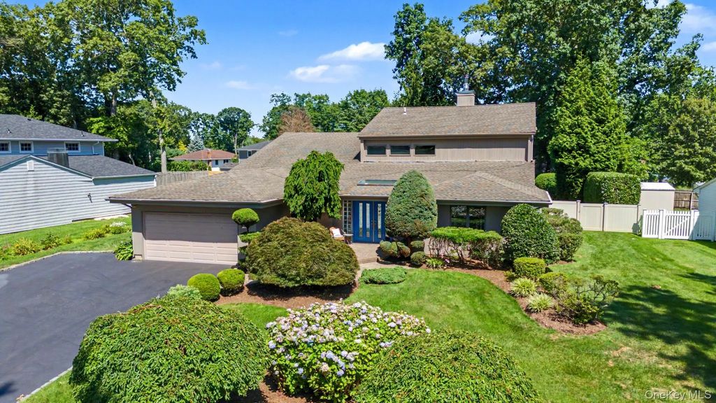 15 Pimlico Drive, Commack