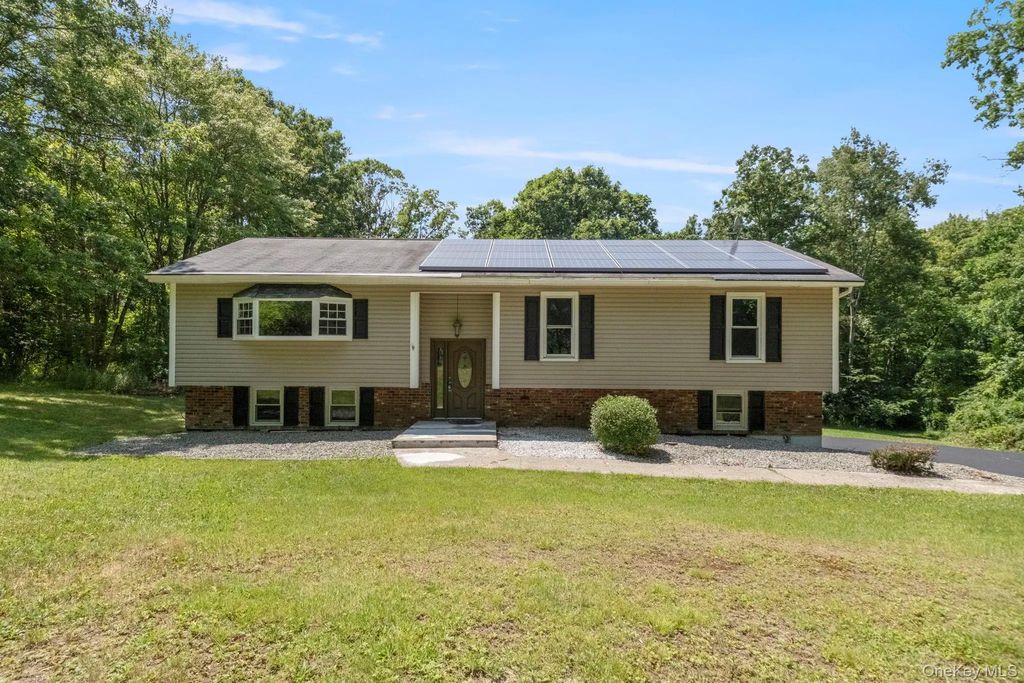 35 Penaluna Road, Monroe