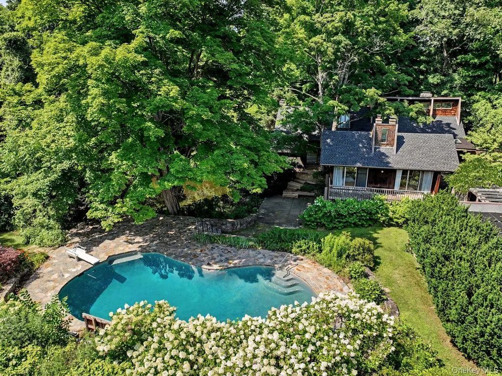 394 N Salem Road, Brewster