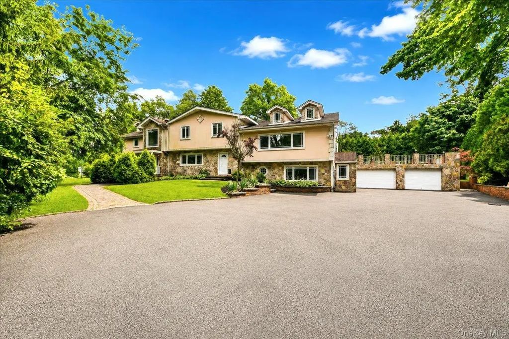 451 Ardsley Road, Scarsdale