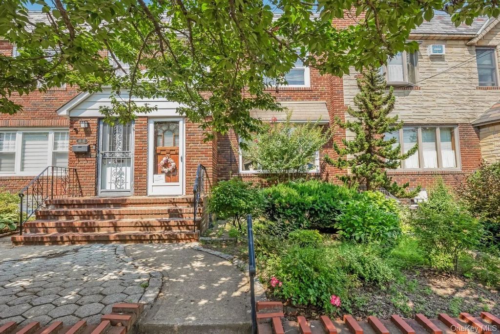 65-30 78th Street, Middle Village