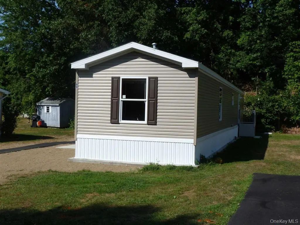 11 Square Hill Road # #27, New Windsor
