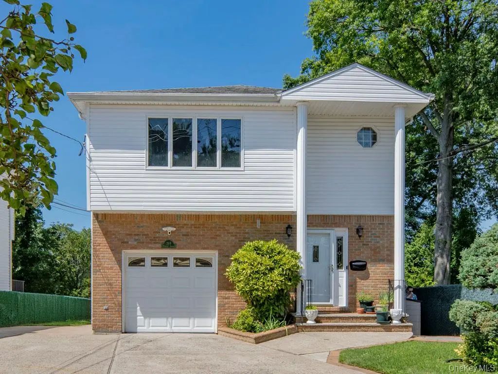 269 Marcus Avenue, Garden City Park