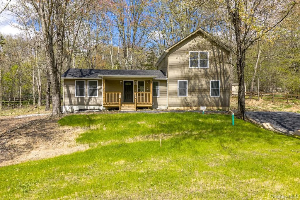 24 Farmingdale Lane, Bloomingburg