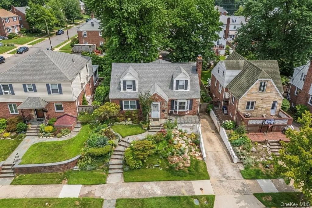 80-59 208th Street, Hollis Hills