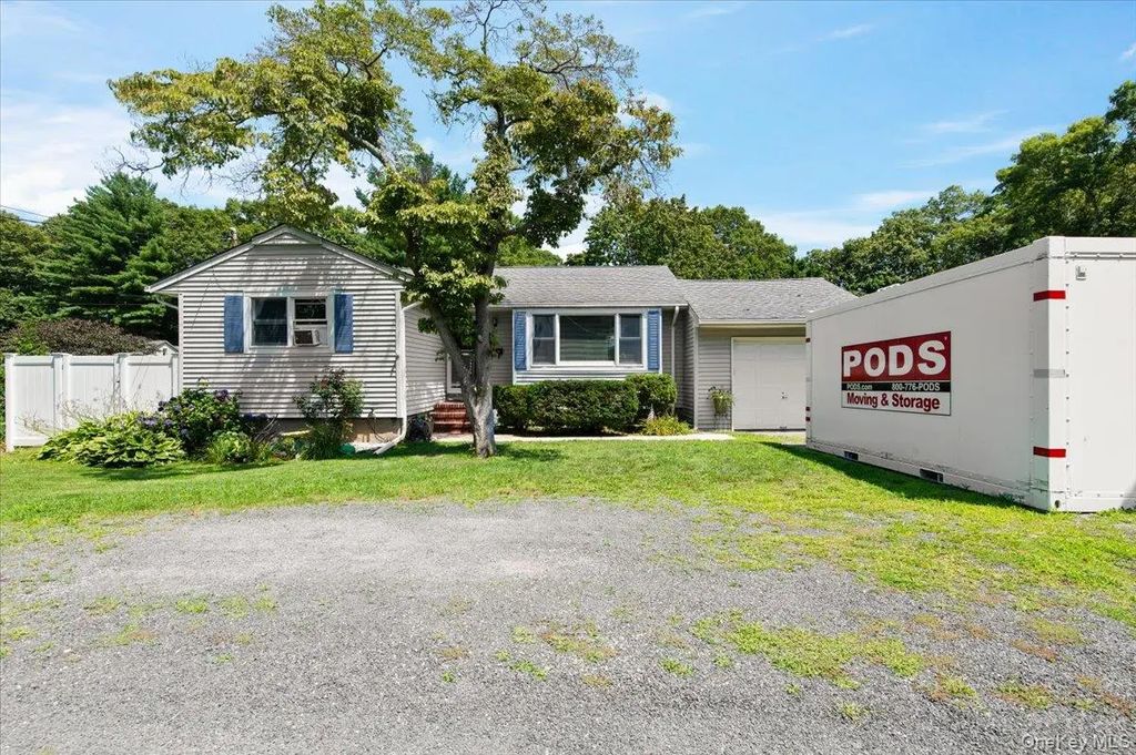 101 Lake Avenue, Saint James