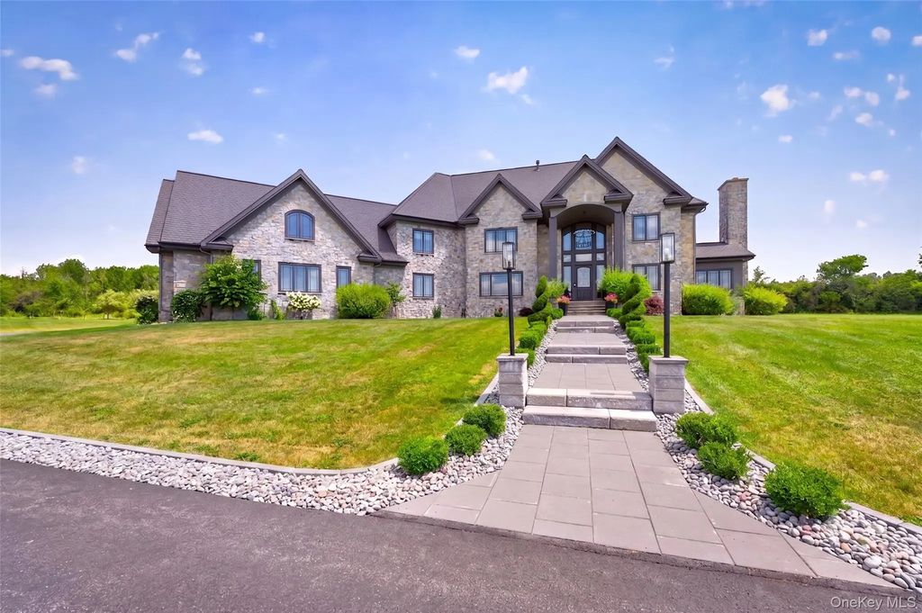 9521 Mallory Road, Other