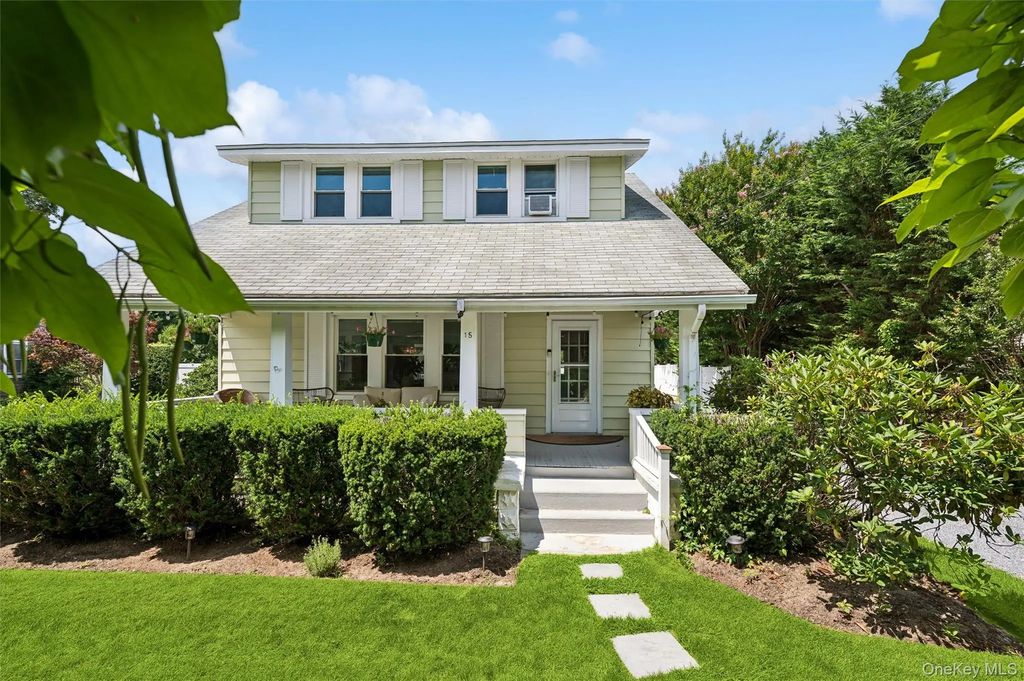 15 S Bay Avenue, Eastport