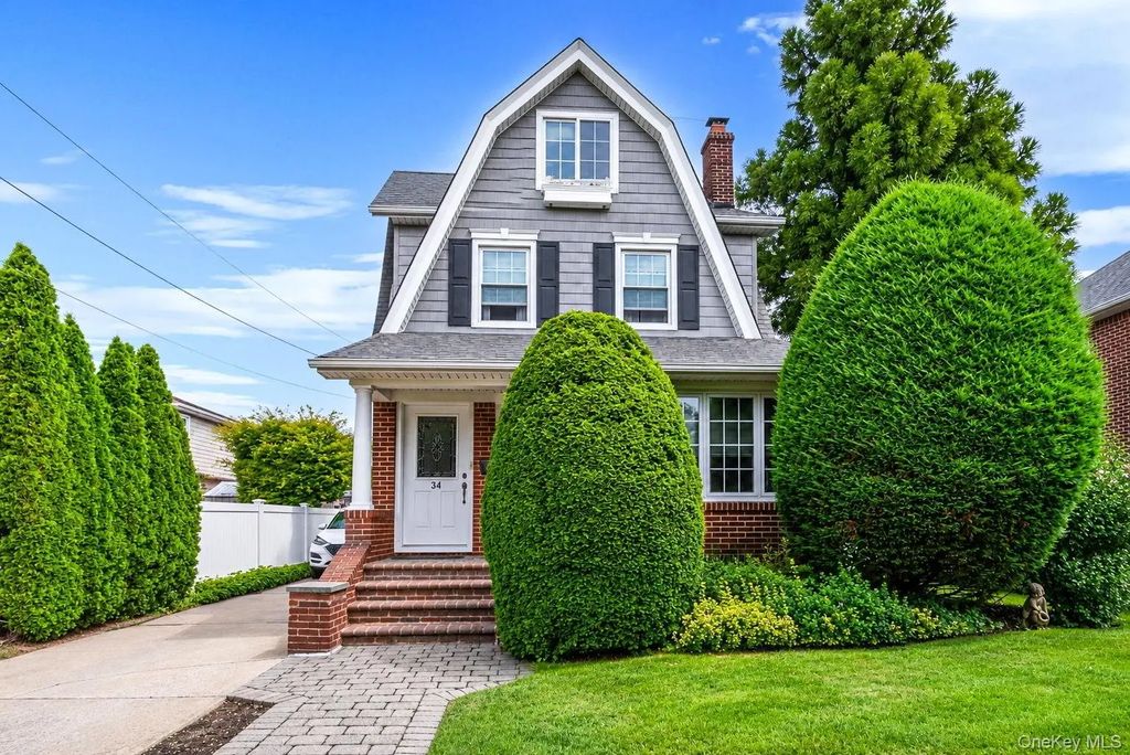 34 Drake Street, Malverne