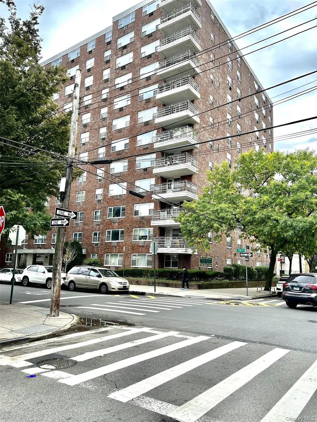 89-00 170 Street # 5e, Jamaica Hills