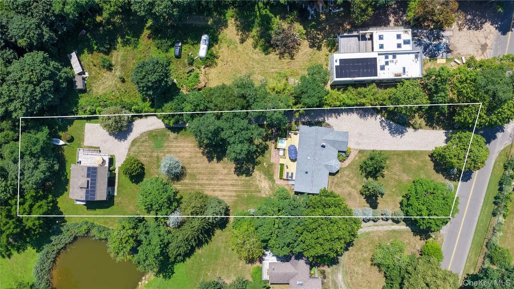 64a N Midway Road, Shelter Island