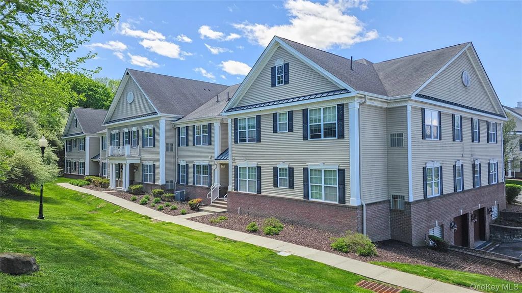106 Canter Court, Goshen