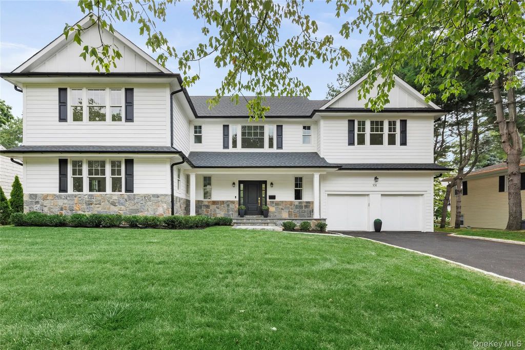 108 Tanners Pond Road, Garden City