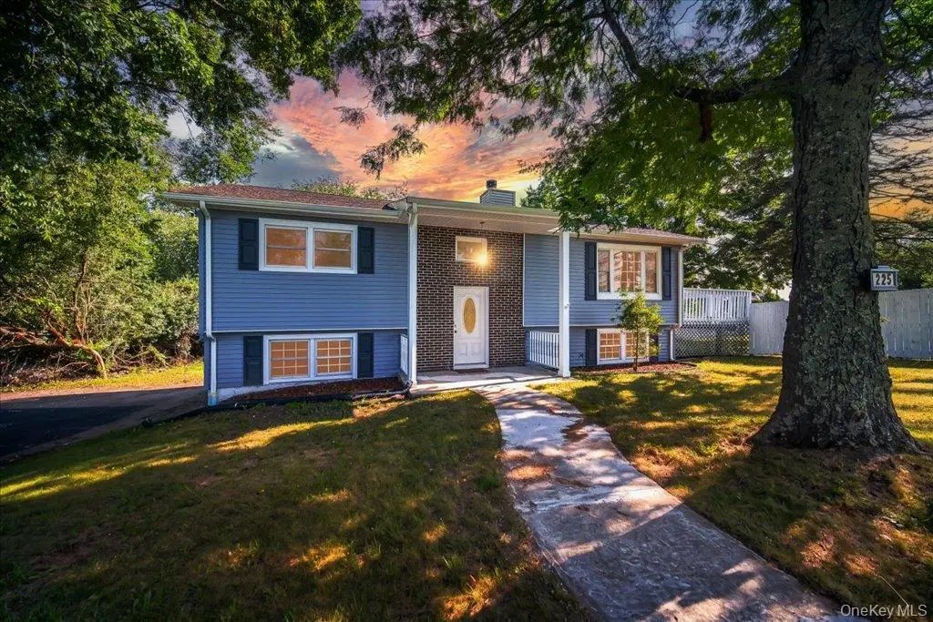 225 Knoell Road, Goshen