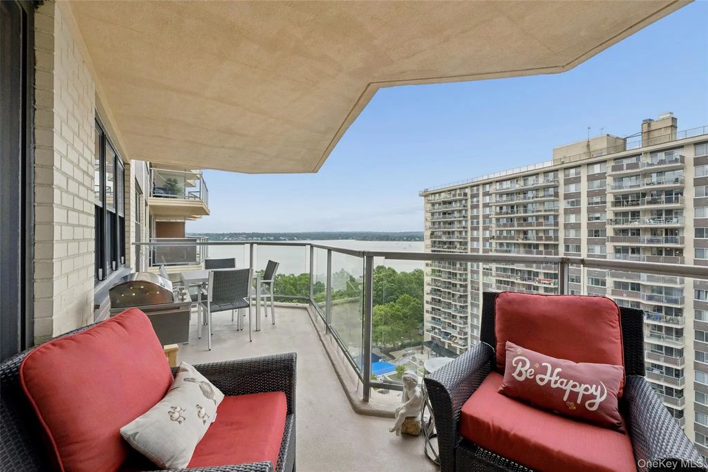 18-05 215th Street # 12f, Bayside