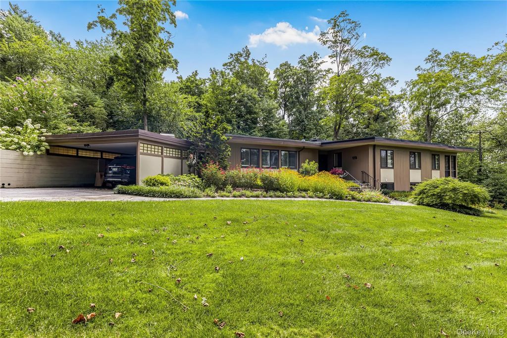 178 Wilmot Road, New Rochelle