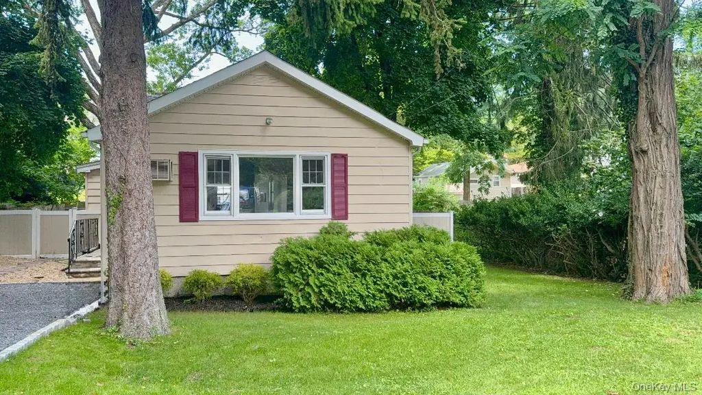 18 Kew, Sound Beach