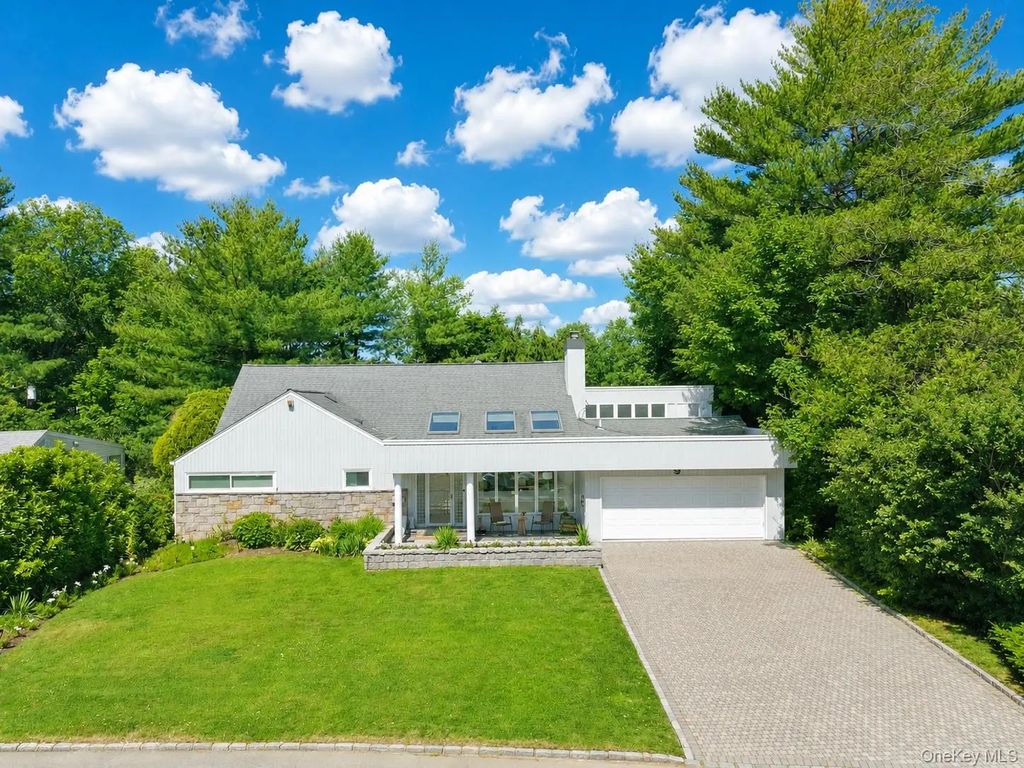 9 Arbor Road, East Hills