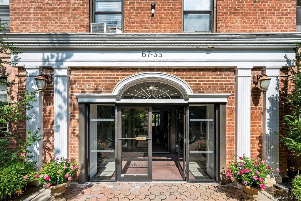 67-35 Yellowstone Boulevard # 6a, Forest Hills