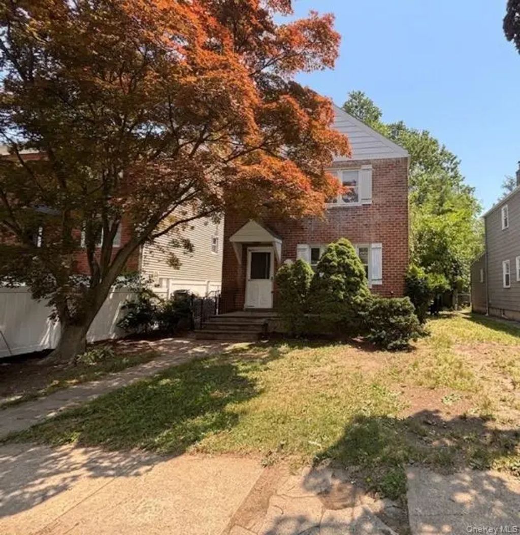120 Clunie Avenue, Yonkers