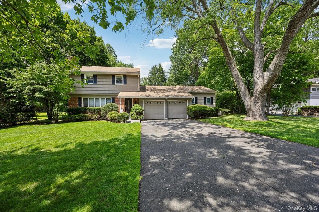 4 Holly Lane, Rye Brook